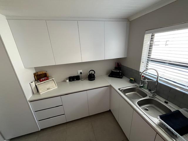 4 Bedroom Property for Sale in Dwarskersbos Western Cape